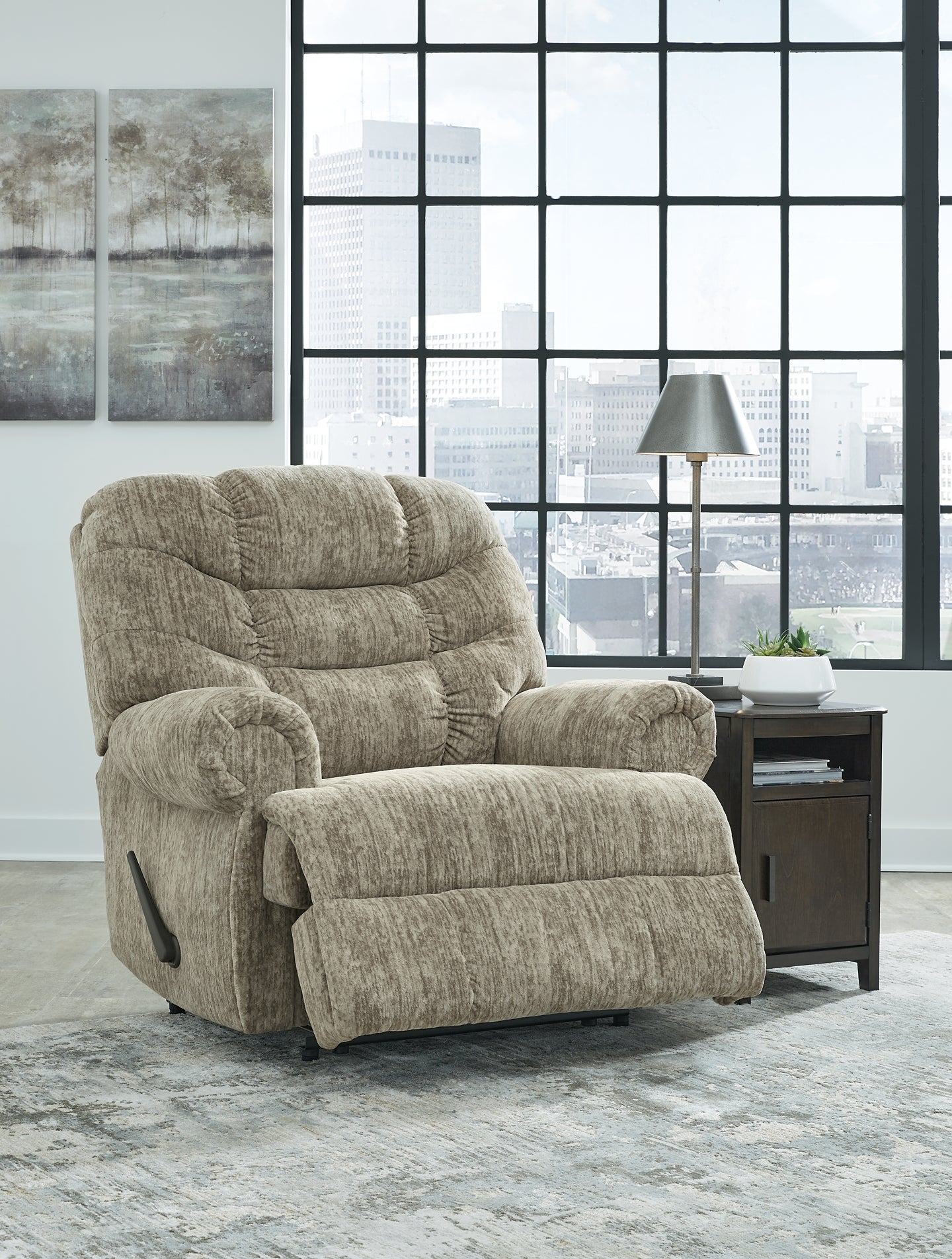 Movie Man Zero Wall Recliner Smyrna Furniture Outlet