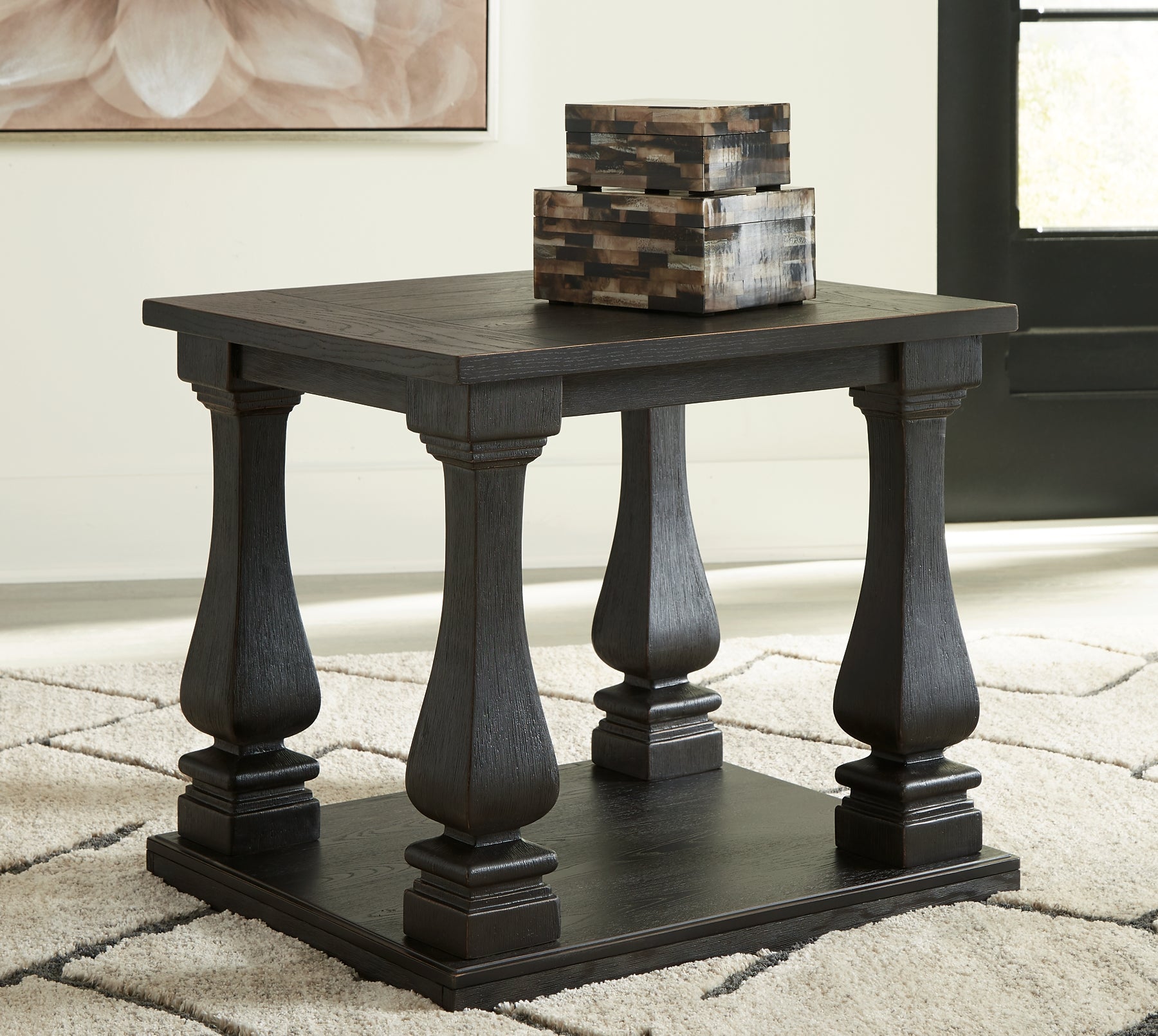 Wellturn Coffee Table with 2 End Tables Smyrna Furniture Outlet