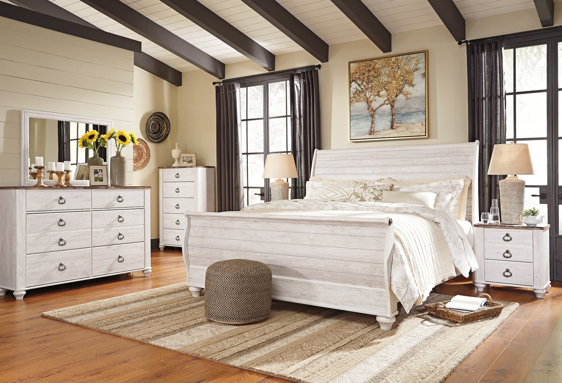 Willowton Queen Sleigh Bed Smyrna Furniture Outlet