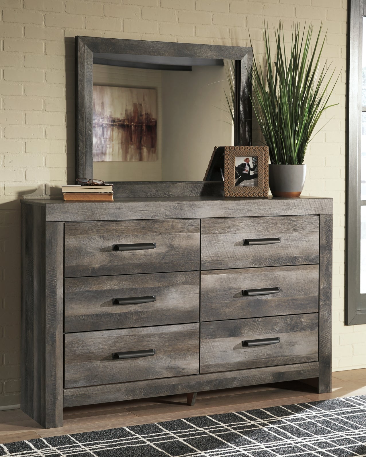 Wynnlow Dresser and Mirror Smyrna Furniture Outlet