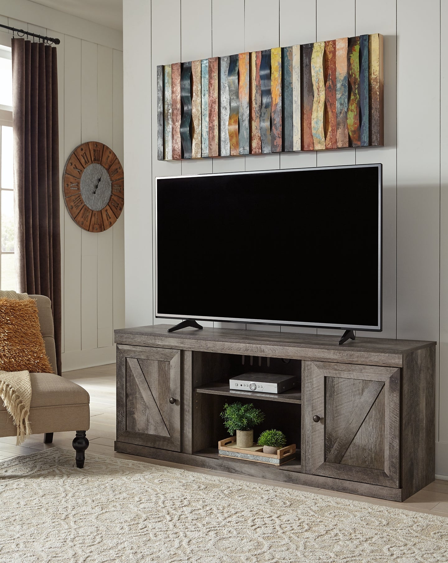 Wynnlow LG TV Stand w/Fireplace Option Smyrna Furniture Outlet