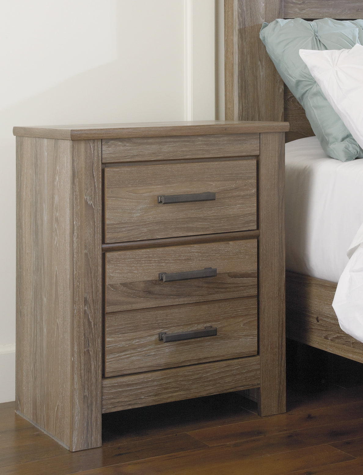 Zelen Full Panel Headboard with Mirrored Dresser, Chest and 2 Nightstands Smyrna Furniture Outlet