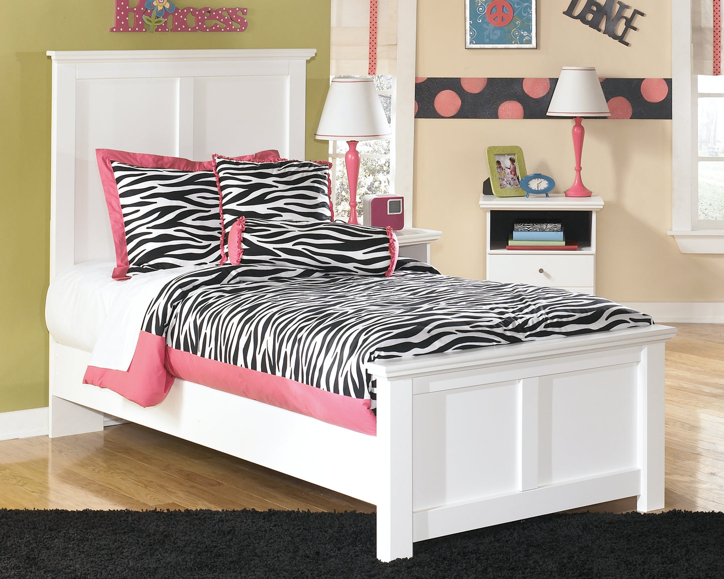 Bostwick Shoals  Panel Bed