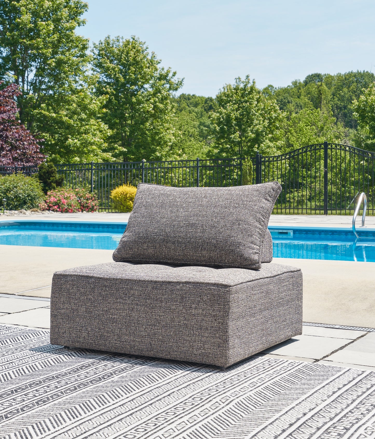 Bree Zee 5-Piece Outdoor Modular Seating