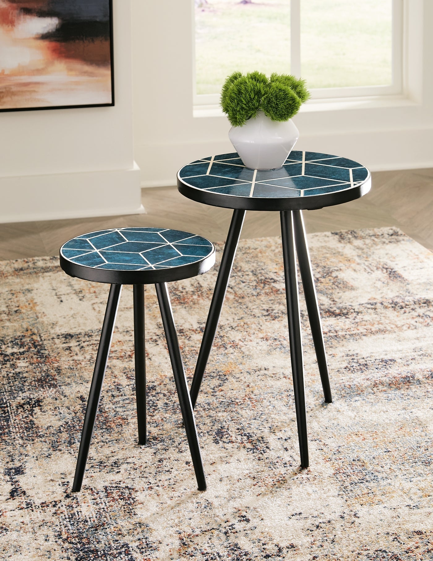 Clairbelle Accent Table (2/CN) Smyrna Furniture Outlet