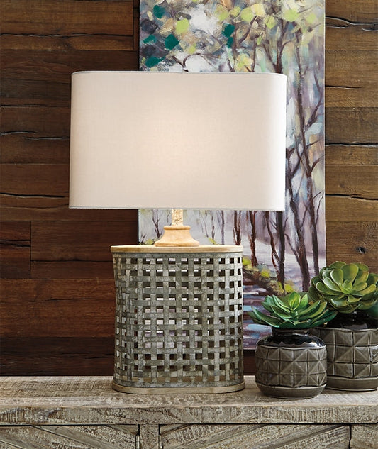 Deondra Metal Table Lamp (1/CN) Smyrna Furniture Outlet