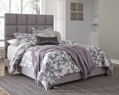 Dolante Queen Upholstered Bed Smyrna Furniture Outlet