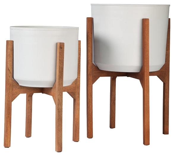 Dorcey Planter Set (2/CN) Smyrna Furniture Outlet