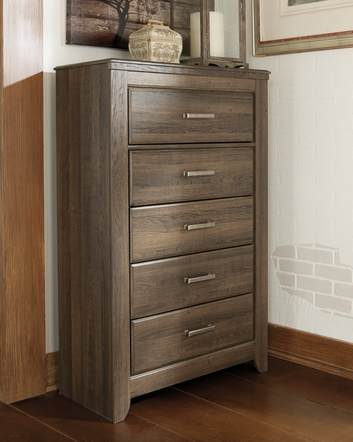 Juararo King Panel Bed with Mirrored Dresser, Chest and Nightstand Smyrna Furniture Outlet