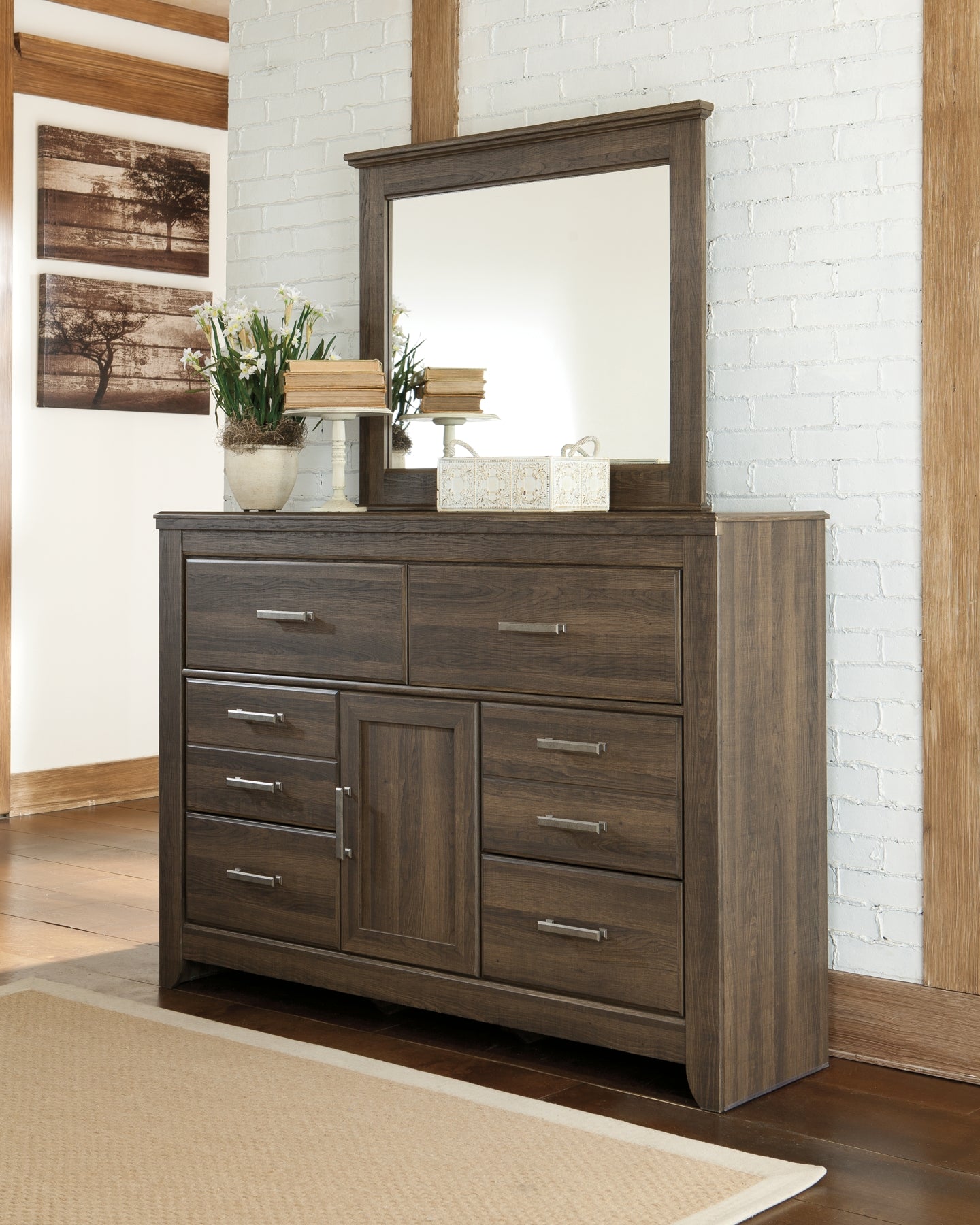 Juararo King Panel Bed with Mirrored Dresser and 2 Nightstands Smyrna Furniture Outlet