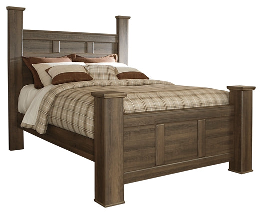 Juararo Queen Poster Bed with Mirrored Dresser Smyrna Furniture Outlet