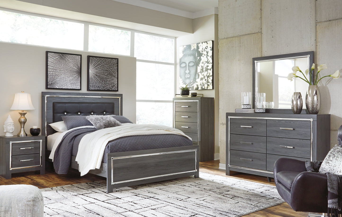 Lodanna Queen Panel Bed with Mirrored Dresser and Chest Smyrna Furniture Outlet